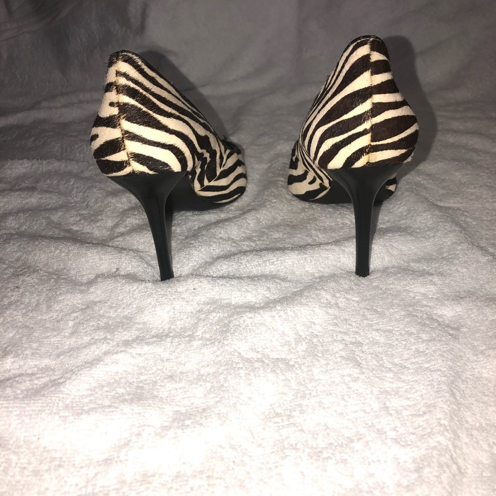 Guess zebra print pumps black white pony hair 8.5 - Picture 4 of 8